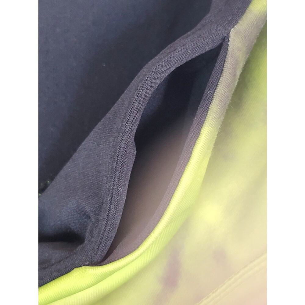 VOGO Athletica High-Waisted Green Black Tie-Dye Cropped Capri Leggings Womens L - Picture 6 of 8